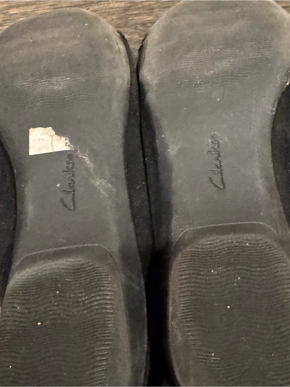 Clarks Collection Kinzie Light Black Suede Patent Buckle Wedge Flats - Size 9.5 - Picture 11 of 11